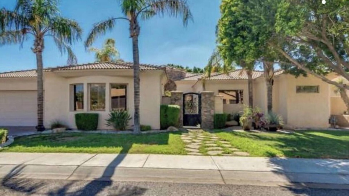 Desierto Sierra House | Mediterranea home w/Casita and private court yard central to Biltmore/Scottsdale