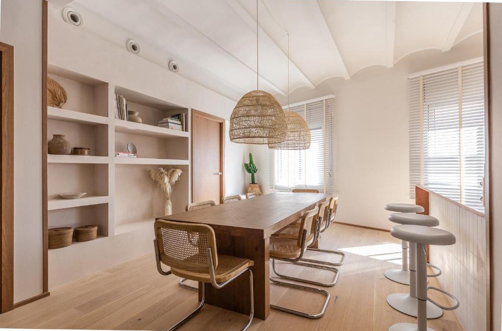 El Guinardo Apartment | Mediterranean retreat with 4 bedroom and 3 bathrooms