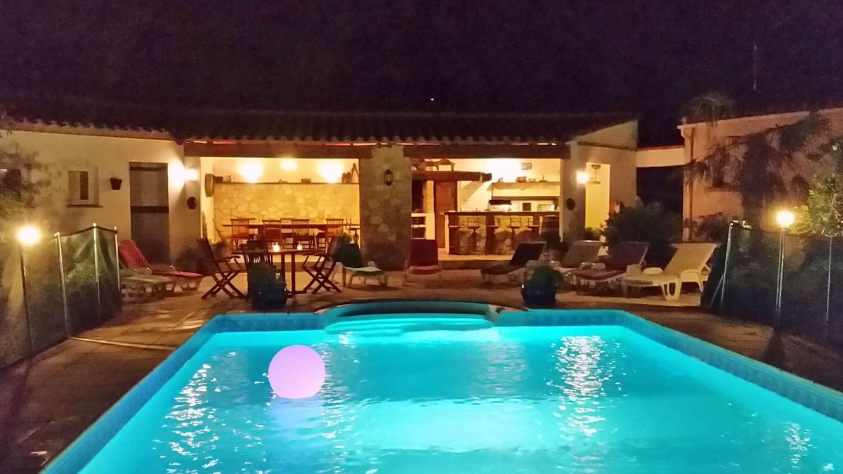 Malves-en-Minervois Villa | Mediterranean style villa in a green setting, on a plot of 2900m2.