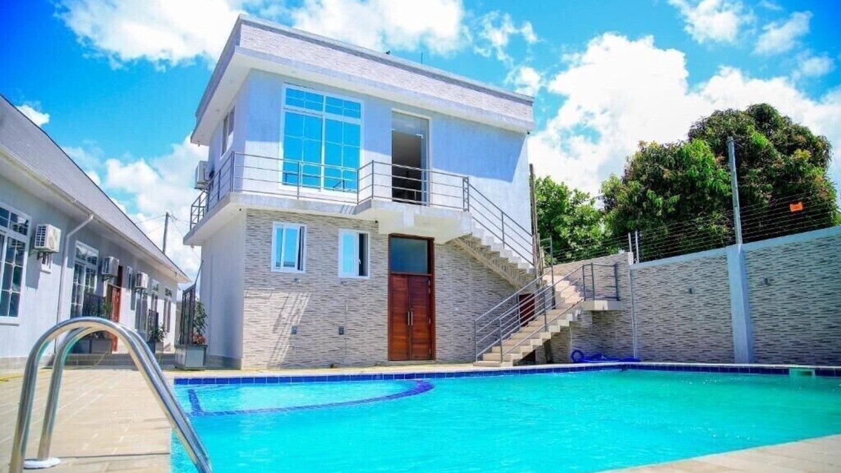 Dar es Salaam Bed & Breakfast | Mega Lodgen