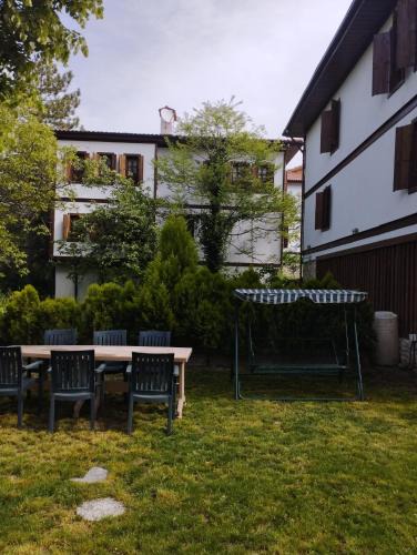 Safranbolu City Center Hotel | Mehmet Efendi Ottoman Mansion Garden Safranbolu