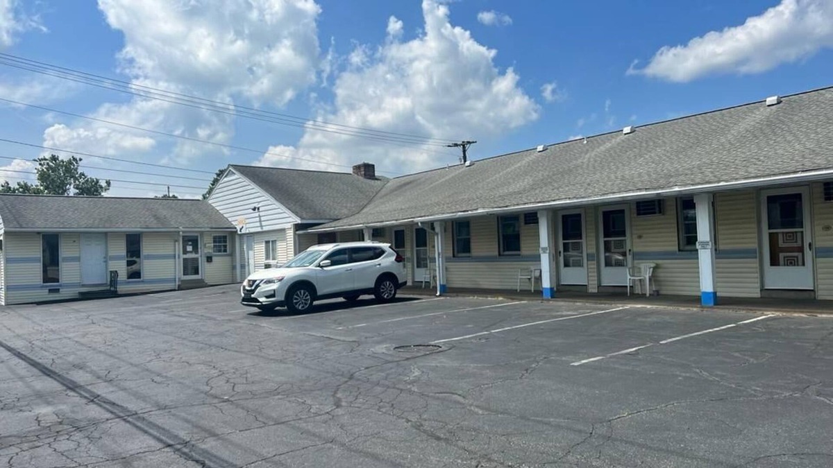 New Berlinville Hotel | Mel-Dor Motel