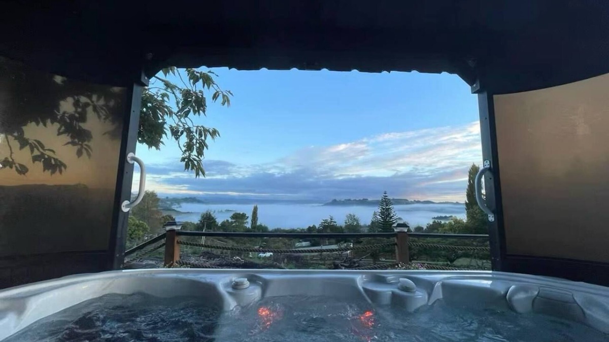 Te Kuiti Bed & Breakfast | Mel's Retreat - Deluxe Family Room with Disability Access