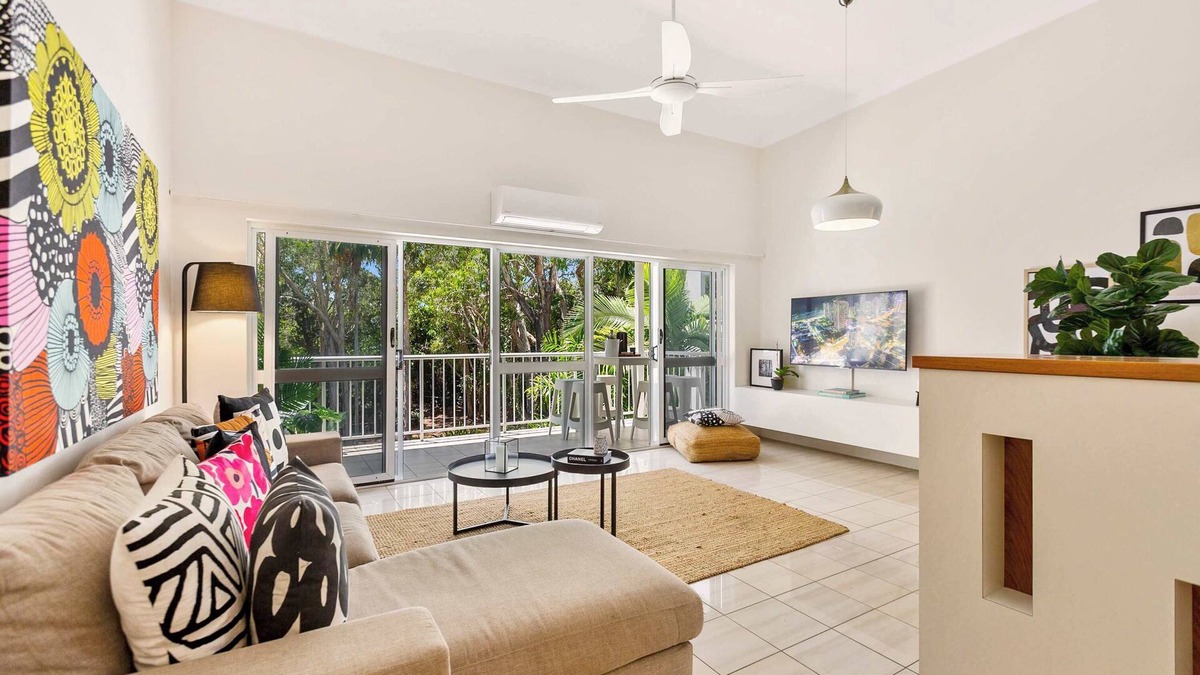 Yorkeys Knob Apartment | Melaleuca Beachfront - Beach, Pool, free parking