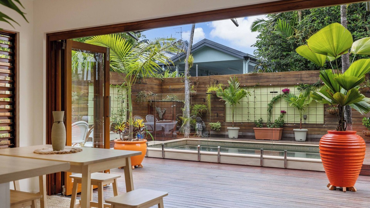 Port Douglas Villa | Melaleuca Villa with Private Pool in Port Douglas