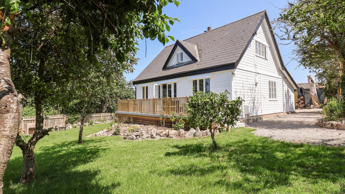 St George Cottage | MELBECKS, family friendly, character holiday cottage in Abergele