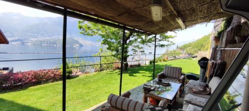 Lezzeno House | Mella house garden relax