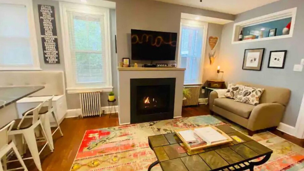 Lancaster Apartment | Mellow Yellow in Lanc City