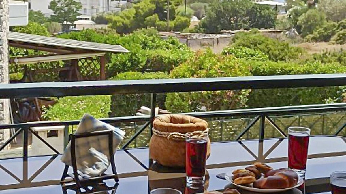 Anavyssos Apartment | Melrose maisonette by the sea