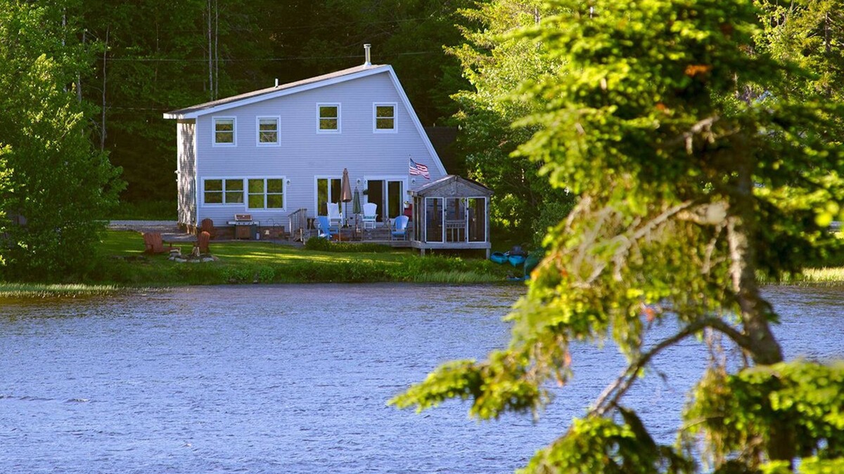 Woodford House | Meme's High Mountain Lake House