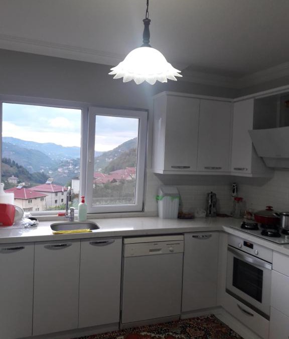 Akcaabat Apartment | Memiş Apartmanı