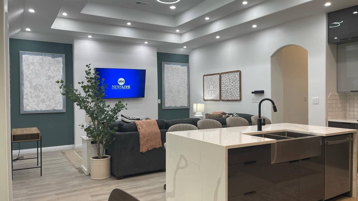 Cordova House | Memorable Newly Remodeled, 5-Bedroom Home with lots of Space.