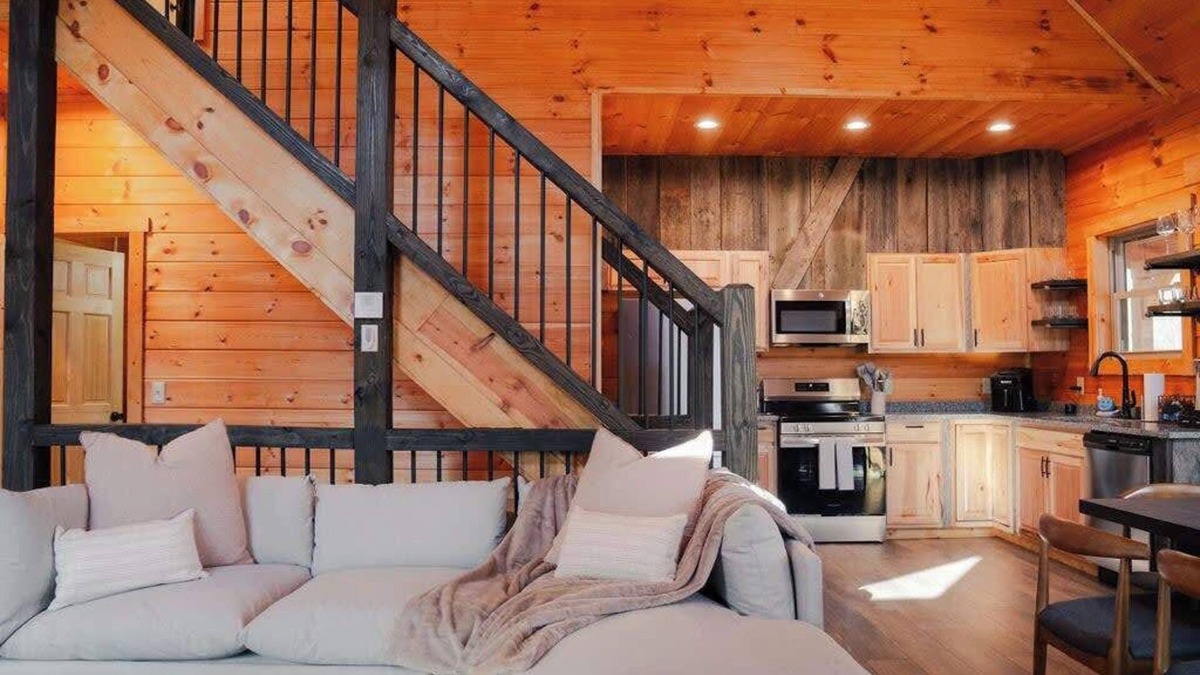 McArthur Cabin | Memories at Hillside A Modern Cabin Hocking Hills