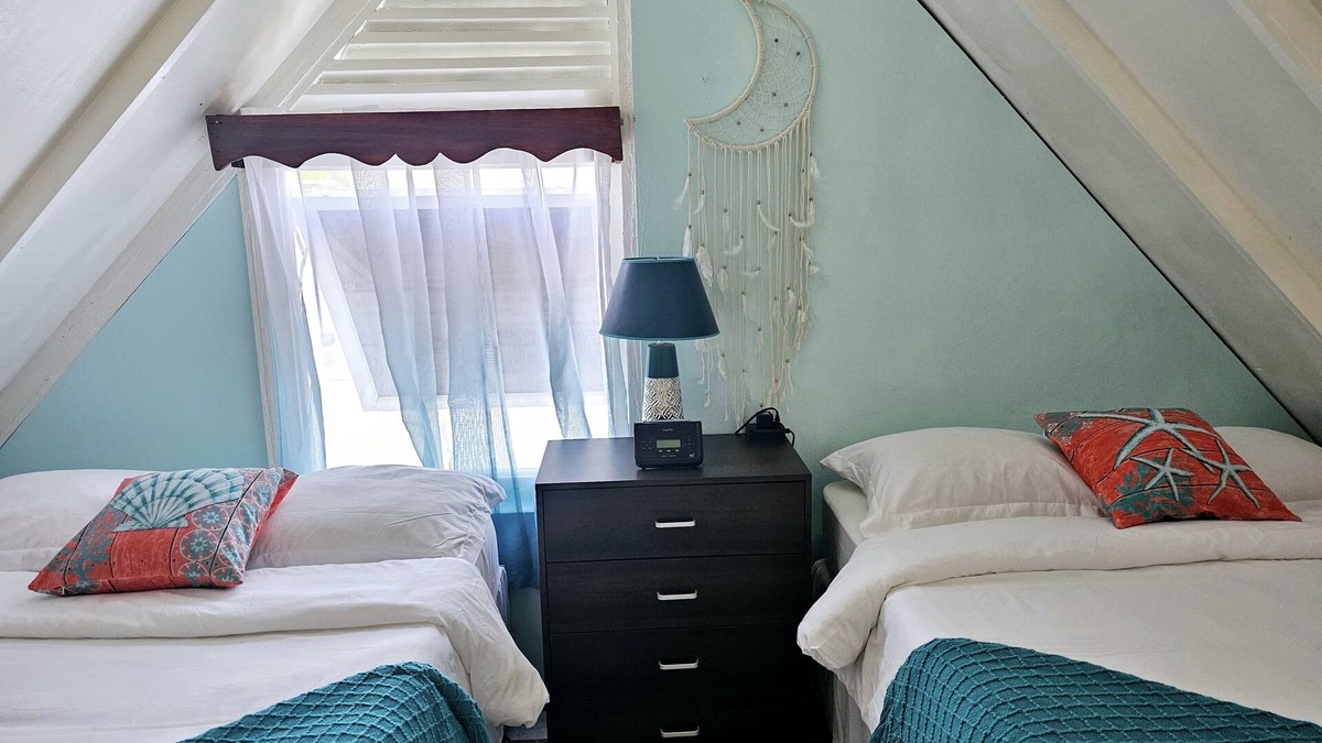 West End Villa | Memories by the Shore - Cozy Oceanview Vacation Home