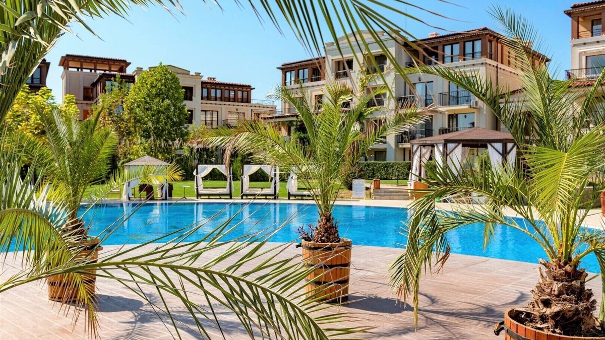 Sozopol Apartment | MENADA * GREEN LIFE * Family Studio by the Pool