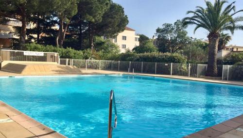 Frejus Plage Apartment | Merazur