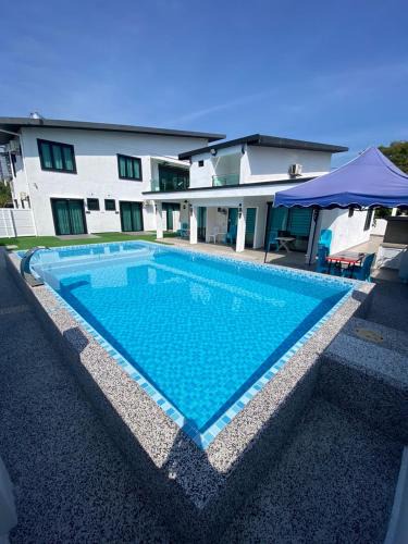 Kampung Rawa Villa | MERCU STAYCATION HOMESTAy