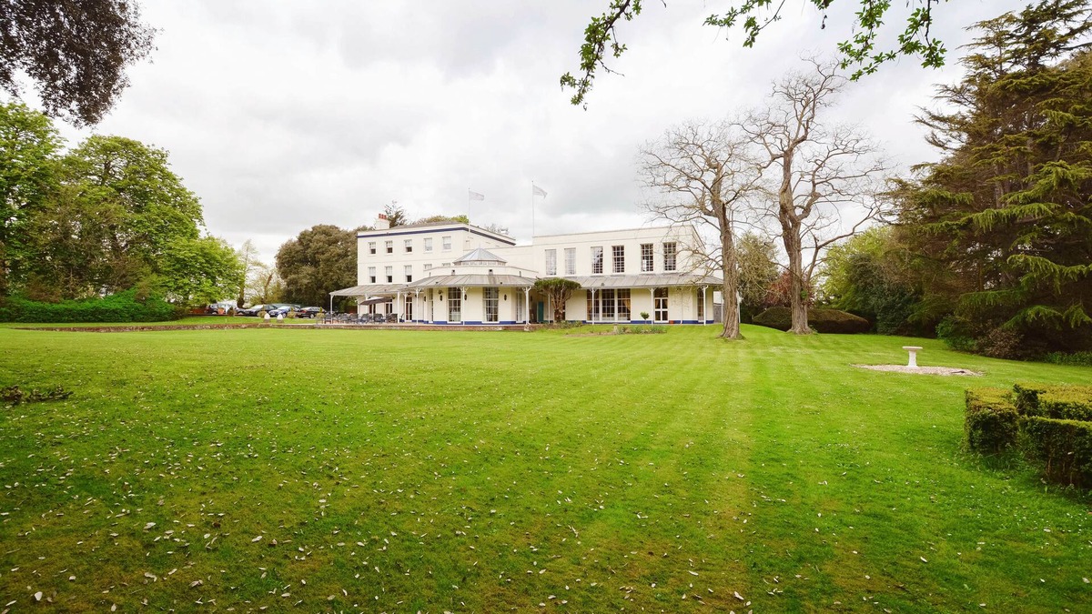North Stifford Hotel | Mercure Thurrock Stifford Hall