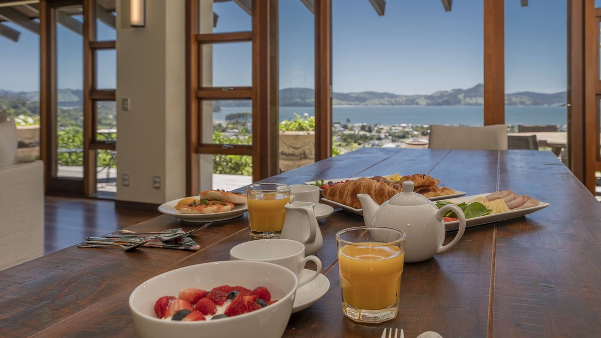 Cooks Beach Bed & Breakfast | Mercury Ridge