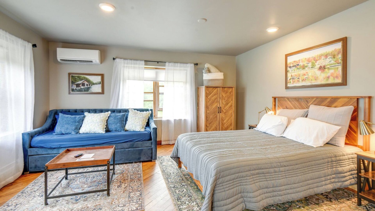 Meredith Apartment | Meredith Studio Near Downtown: Hike, Swim, Ski!