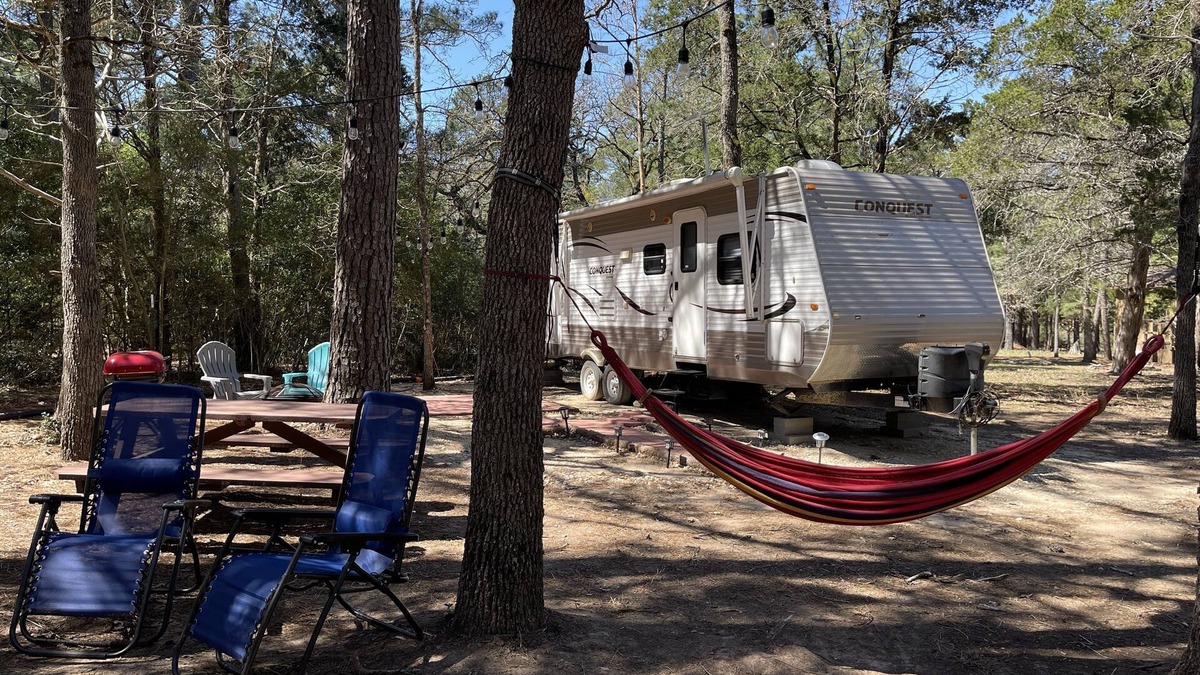 Circle D-KC Estates House | Meri-D sleeps 4 - in Beautiful Lost Pines!