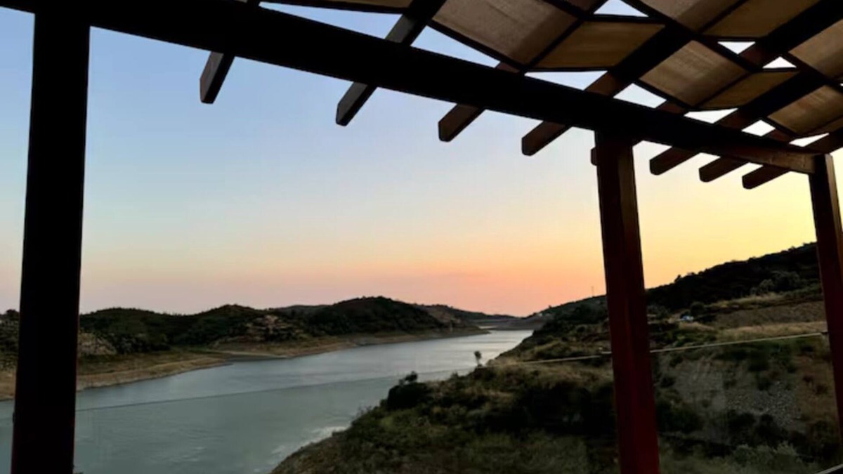 Seferihisar House | Meria Life Stone House with Lake View in the Nature