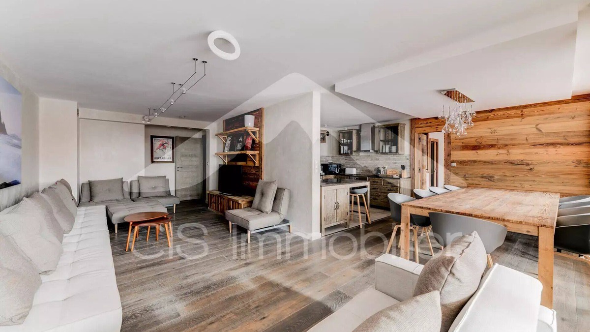 Meribel Centre Apartment | Meribel Chalet - Beautiful 6 room apartment for 10 people in the center of Méribel close to shops and ski slopes