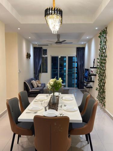 Masai Apartment | Meridin Bayvue 3 Bedroom