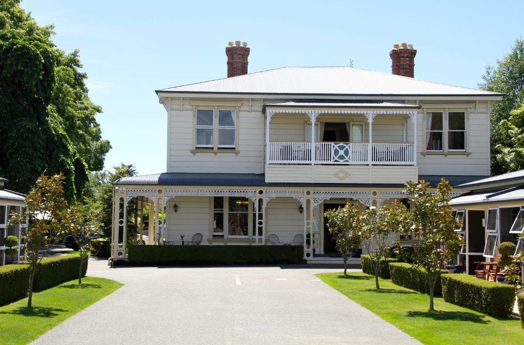 Saint Albans Hotel | Merivale Manor