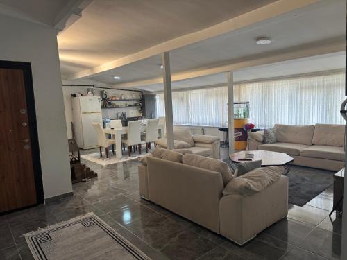 Esenyurt House | Merkezi Konumda, Ferah ve Ucuz