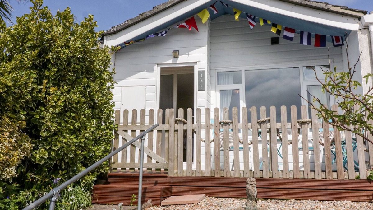Malborough House | MERLIN, pet friendly, with a garden in Malborough