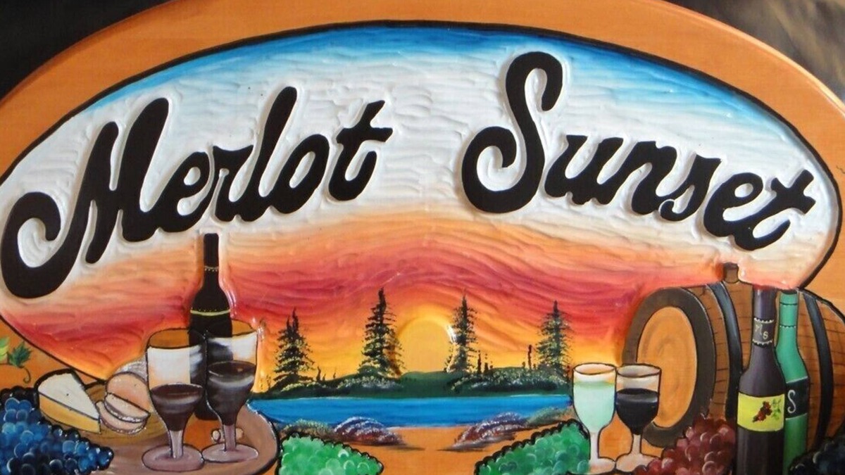 Portland Resort | MERLOT SUNSET-SPA Pckg-O/Nite+BONUS Gourmet Dinner FREE Glass of Wine