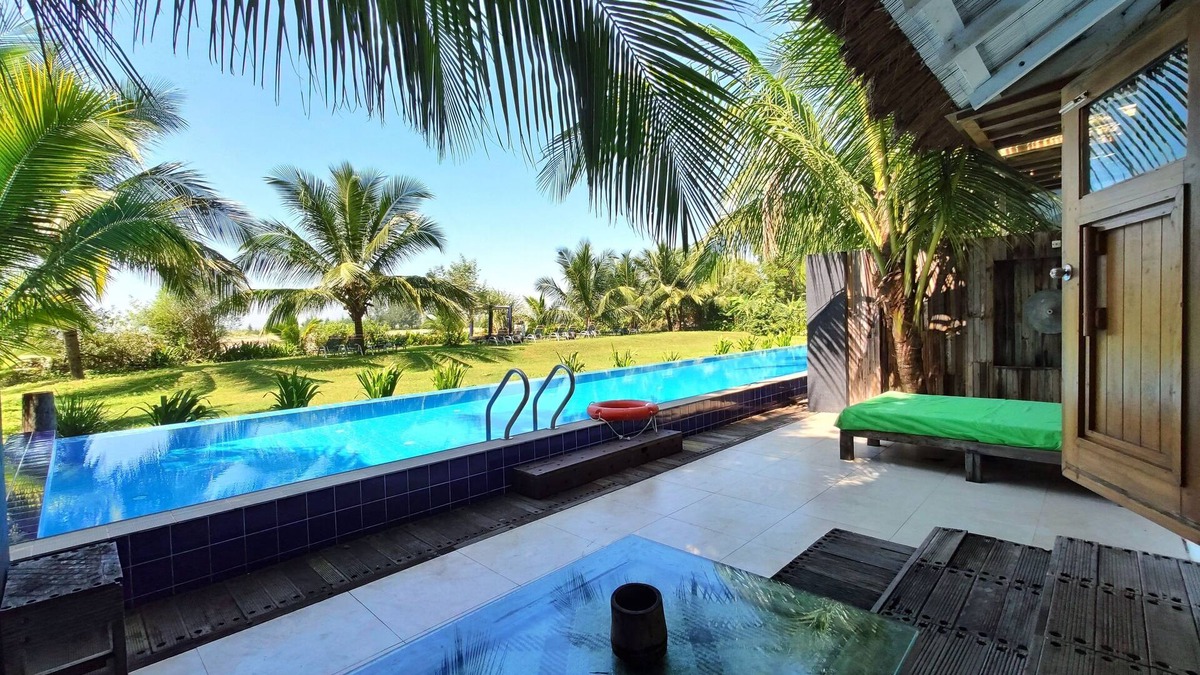 Cox's Bazar Hotel | Mermaid Beach Resort