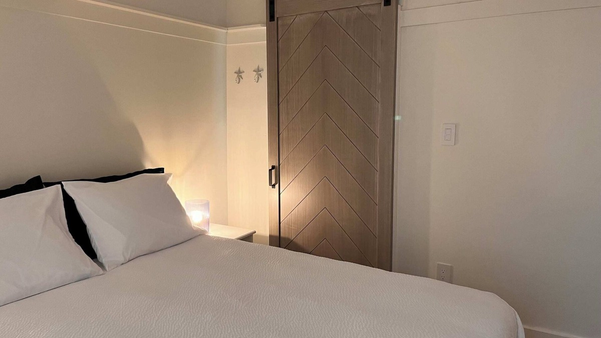 Victoria Villa | Mermaid Cove Summary: