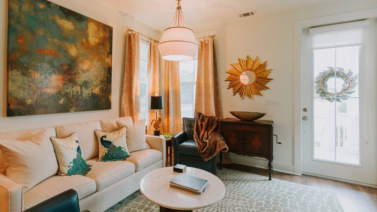 Ocean Springs Cottage | Mermaid's Muse - close to beach & downtown Ocean Springs! Includes golf cart!