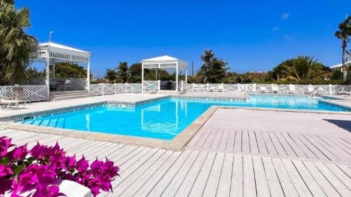 Estate Southgate Condo | Mermaid's Nest