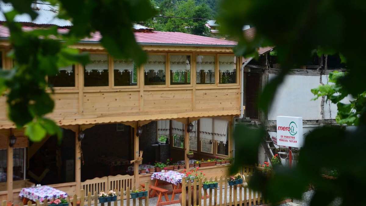 Borcka House | Meroli Ev Pansiyonu ve Yöresel Tatlar
