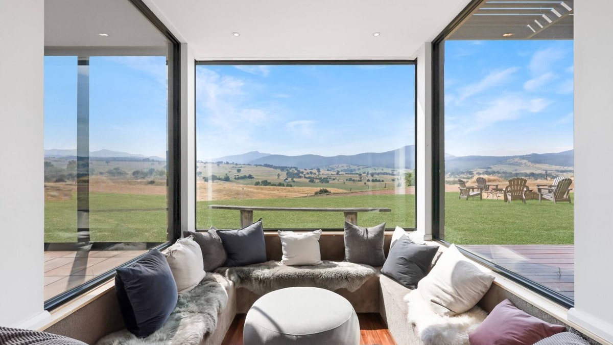 Merrijig House | Merrivale Hill, Merrijig - Sleeps 10