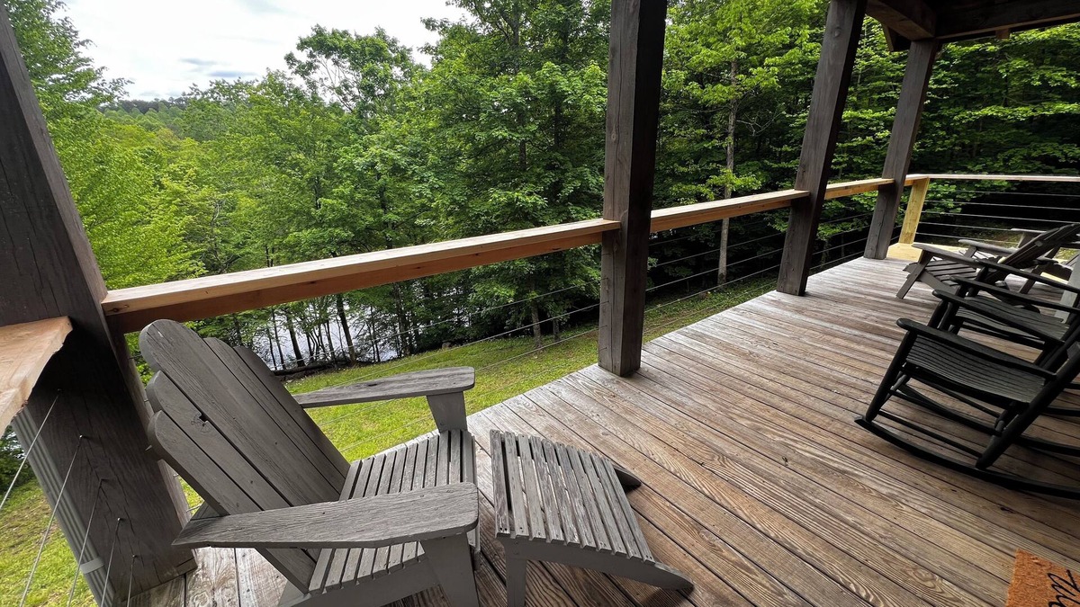 Mammoth Cave Cabin | Merry Mammoth Cabin on 16 Acres with Hiking Trails and Direct Nolin Lake Access