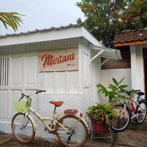 Ngemplak House | Mertanihuisjogja