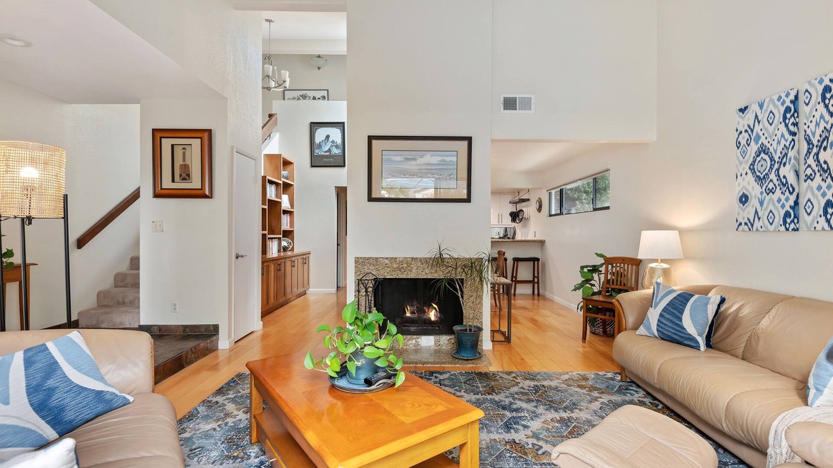 West Mesa House | Mesa Cliff Place - Incredibly Located Townhome in Santa Barbara
