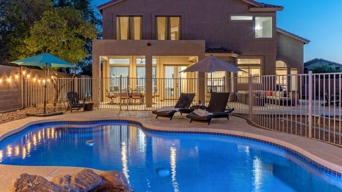 Las Sendas House | Mesa Lux: POOL w/Waterfall & Optional Heat, TVs All BRs, Game Room, Corn Hole
