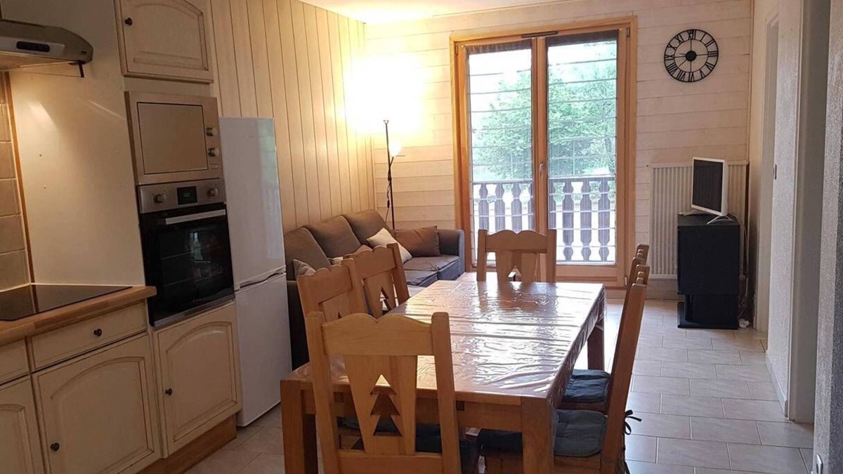 Metabief Apartment | METABIEF -GENEVRIERS - Bat Les Gentianes Apartment 6 Pers