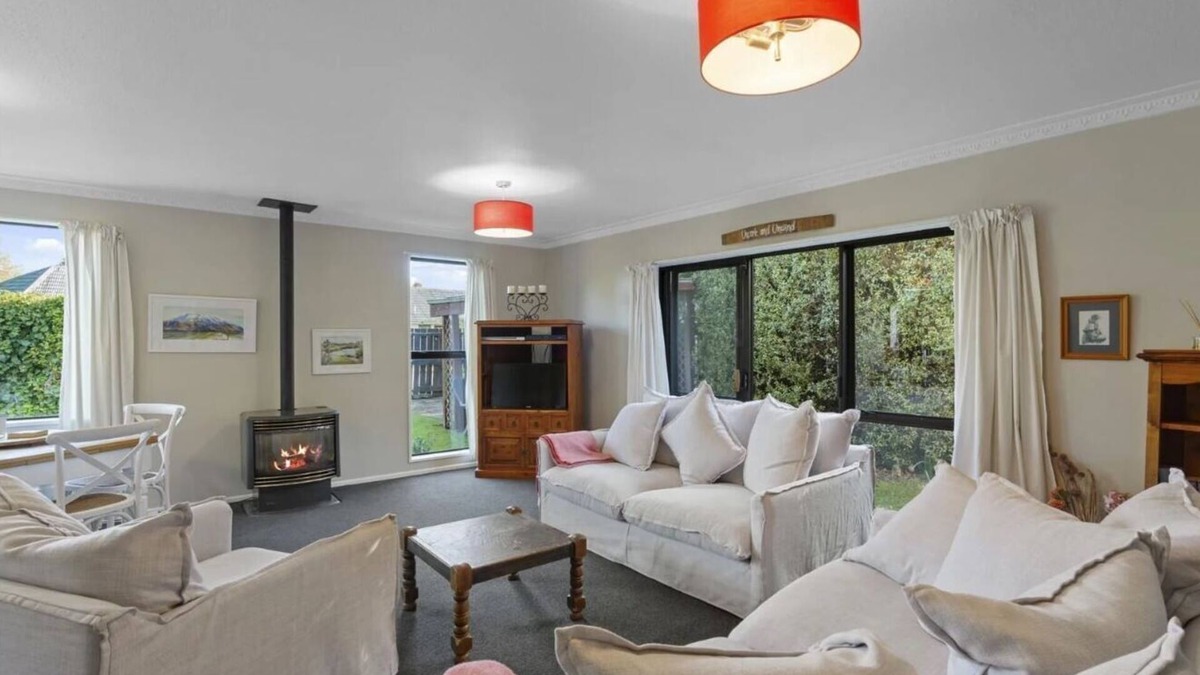 Methven House | Methven MtHutt/Opuke big house-private,fenced,5 min walk to centre, pet-friendly