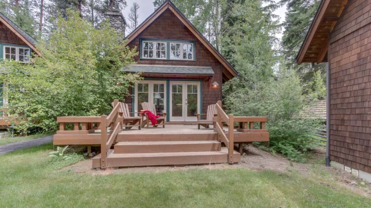 Camp Sherman Cabin | Metolius River Resort Cabin 2 - Luxurious cabin on the Metolius River w/