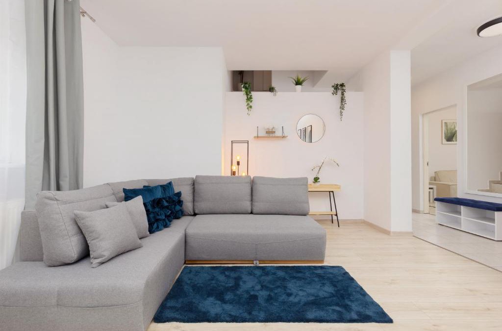 Gorce Apartment | Metro Bemowo Two-Storey Apartment Pełczyńskiego by Noclegi Renters