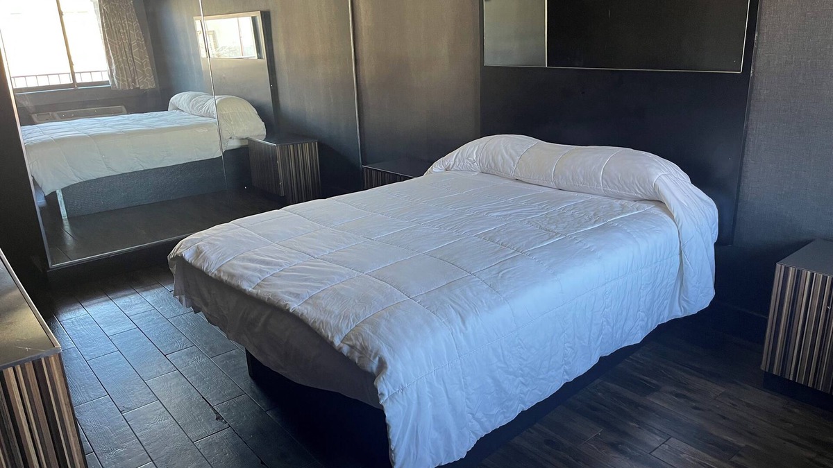 Wakefield Hotel | Metro Motel