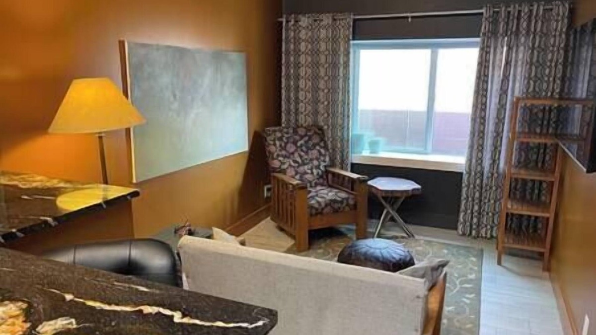 Red Deer Apartment | Metropolitan Loft 204