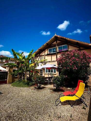 Villecomtal-sur-Arros Apartment | Meublé 3 étoiles dans un petit village du Gers