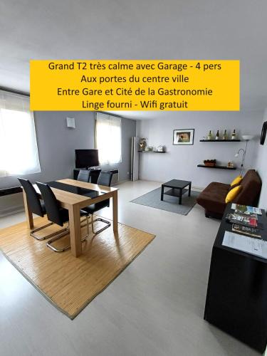 Faubourg-Raines Apartment | Meublé de tourisme 2* les Jardins de l Arquebuse